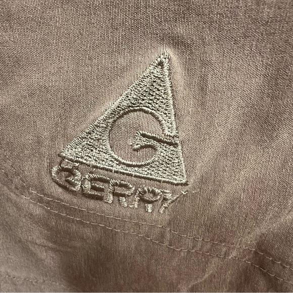 Gerry Casual Cargo Shorts with side zipper pockets size 40 - Picture 6 of 11